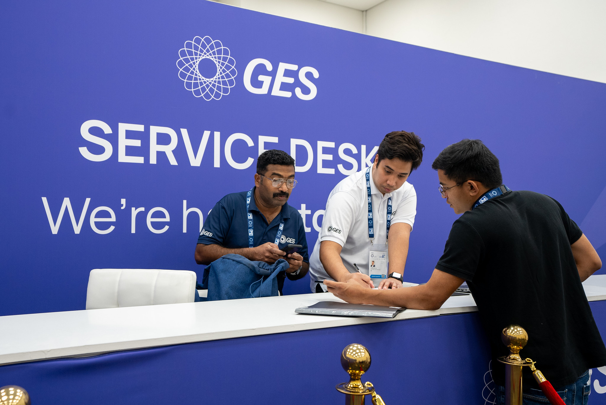 خدمات العملاء